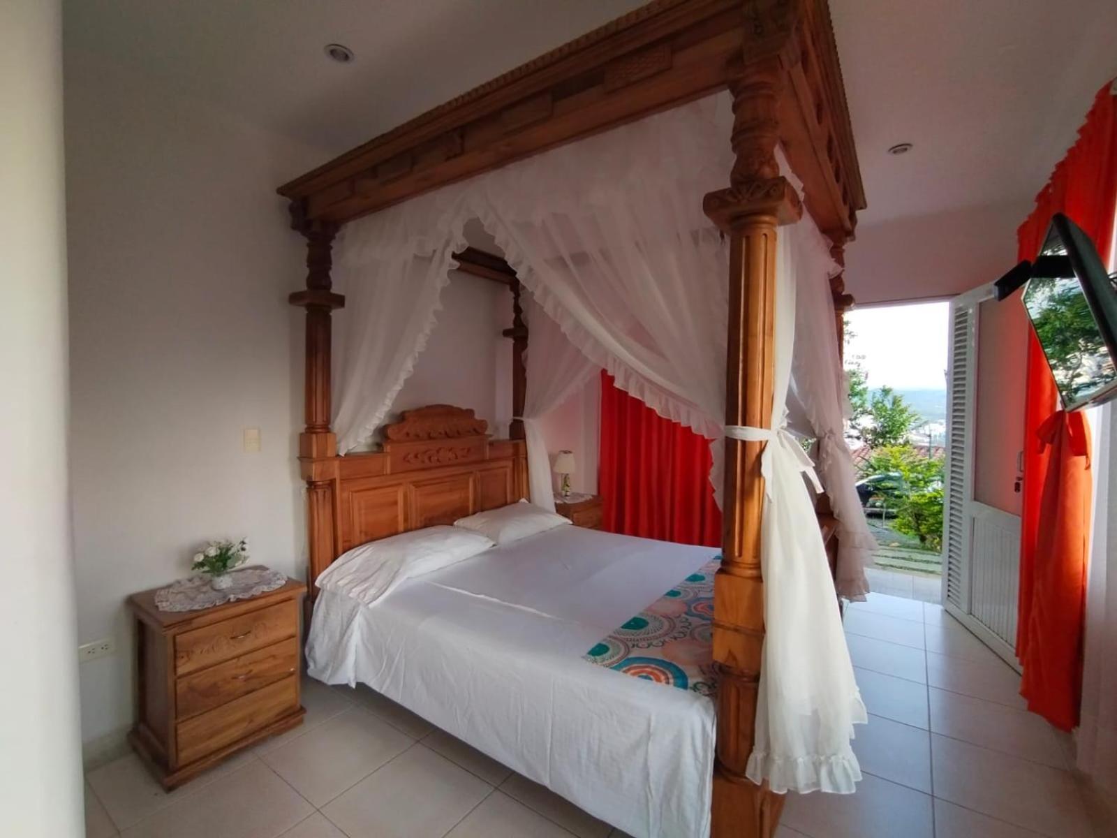 Finca Hotel Villa Ilusion Перейра Екстер'єр фото