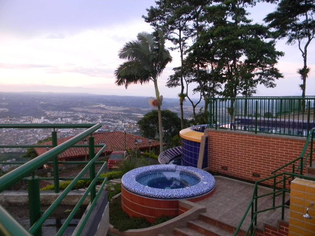 Finca Hotel Villa Ilusion Перейра Екстер'єр фото